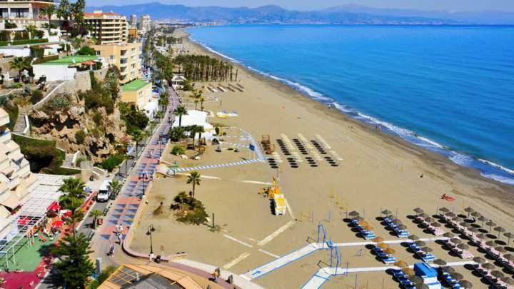 El Cortijuelo: Seaside Triplex with Rooftop Terrace Torremolinos Exterior photo